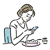 食事をしながらスマートフォンを操作する女性のイラスト